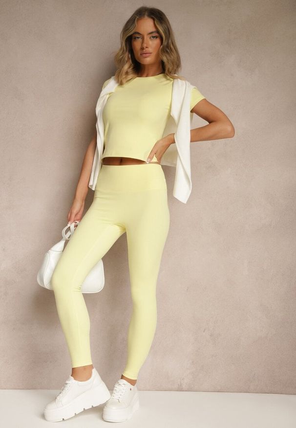 Renee - Żółty Komplet Sportowy Legginsy i T-shirt o Dopasowanym Kroju Silanessa. Kolor: żółty