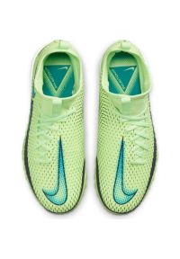 Buty piłkarskie Nike Phantom Gt Academy Df Tf Jr CW6695 303 wielokolorowe zielone. Zapięcie: sznurówki. Kolor: wielokolorowy. Materiał: syntetyk. Szerokość cholewki: normalna. Sport: piłka nożna #4