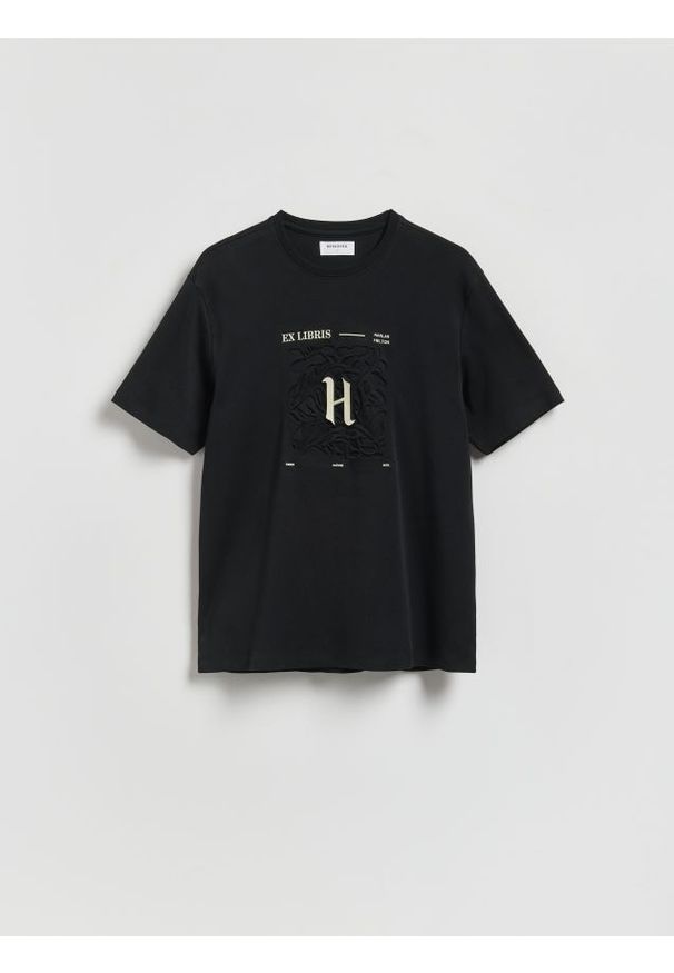 Reserved - T-shirt regular z aplikacją - czarny. Kolor: czarny. Materiał: bawełna, dzianina. Wzór: aplikacja