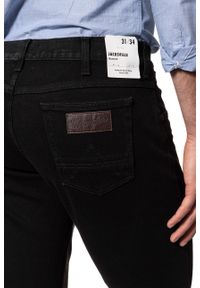 Wrangler - SPODNIE MĘSKIE WRANGLER JACKSVILLE BLACK W15BRXM80. Długość: długie. Wzór: aplikacja, jednolity. Sezon: lato. Styl: wizytowy, klasyczny #3