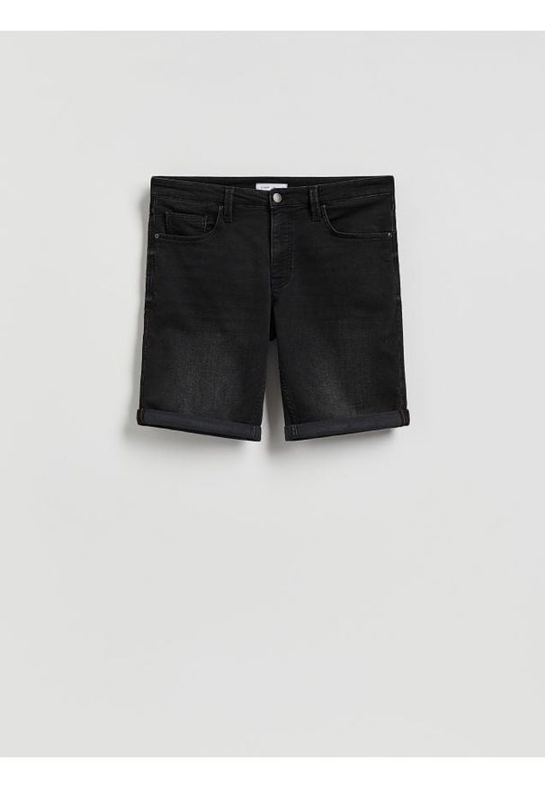 Reserved - Jeansowe szorty slim - czarny. Kolor: czarny. Materiał: jeans
