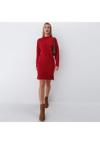 Mohito - Dzianinowa sukienka mini - Czerwony. Kolor: czerwony. Materiał: dzianina. Długość: mini