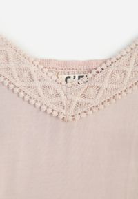 Renee - Beżowa Wiskozowa Sukienka na Regulowanych Ramiączkach z Haftem i Lampasami Nelmina. Okazja: na co dzień. Kolor: beżowy. Materiał: wiskoza. Długość rękawa: na ramiączkach. Wzór: haft. Typ sukienki: proste, sportowe. Styl: elegancki, sportowy, casual #6