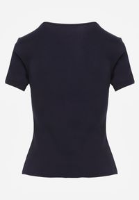 Born2be - Granatowy Dopasowany T-shirt z Prążkowanej Tkaniny z Bawełny Acalenos. Okazja: na co dzień. Kolor: niebieski. Materiał: prążkowany, bawełna, tkanina. Sezon: lato. Styl: casual, klasyczny, elegancki #7