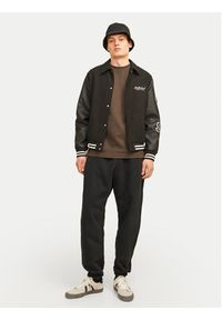 Jack & Jones - Jack&Jones Spodnie dresowe Bill Urban Edge 12263026 Czarny Relaxed Fit. Kolor: czarny. Materiał: syntetyk, bawełna #4
