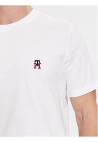 TOMMY HILFIGER - Tommy Hilfiger T-Shirt Small Imd MW0MW30054 Biały Regular Fit. Kolor: biały. Materiał: bawełna