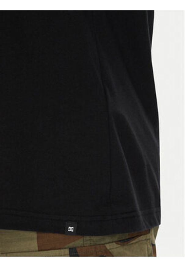 DC Shoes T-Shirt ADYZT05467 Czarny Regular Fit. Kolor: czarny. Materiał: bawełna