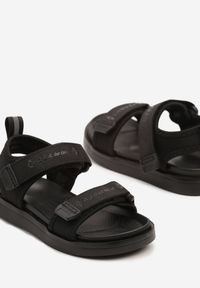 Born2be - Czarne Sandały Zapinane na Rzepy Lialurea. Okazja: na imprezę, na plażę. Zapięcie: rzepy. Kolor: czarny. Sezon: lato. Styl: elegancki