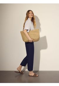 Reserved - Spodnie z lnem i wiskozą - granatowy. Kolor: niebieski. Materiał: wiskoza, len