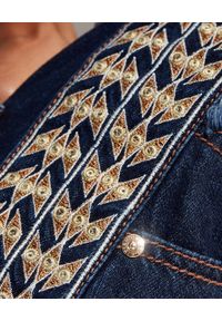 IXIAH AUSTRALIA - Granatowe spodenki jeansowe. Kolor: niebieski. Materiał: jeans. Wzór: haft, aplikacja