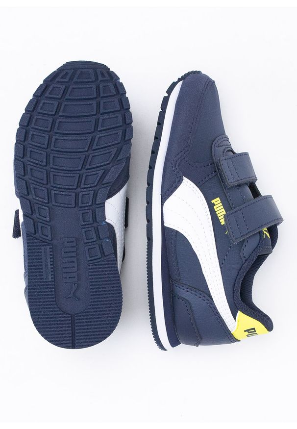 Sneakersy dziecięce granatowe Puma ST Runner v3 Nl V Ps. Okazja: na uczelnię. Kolor: niebieski. Materiał: skóra ekologiczna, guma. Szerokość cholewki: normalna. Wzór: aplikacja