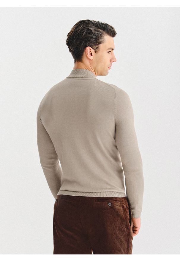 Pako Lorente - PAKO LORENTE – Beżowy półgolf męski. Kolor: beżowy, brązowy. Materiał: wiskoza, poliamid. Wzór: gładki, ze splotem