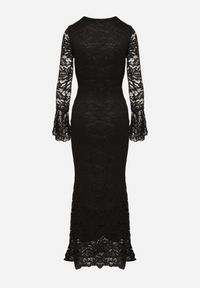 Born2be - Czarna Koronkowa Sukienka o Dopasowanym Kroju z Szerokim Dołem Annadira. Kolor: czarny. Materiał: koronka. Typ sukienki: proste #4