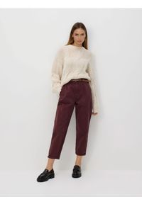 Reserved - Jeansy paperbag z paskiem - mahoniowy. Kolor: brązowy