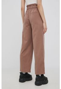Noisy may - Noisy May spodnie damskie kolor brązowy proste high waist. Okazja: na co dzień. Stan: podwyższony. Kolor: brązowy. Materiał: tkanina. Styl: casual #3