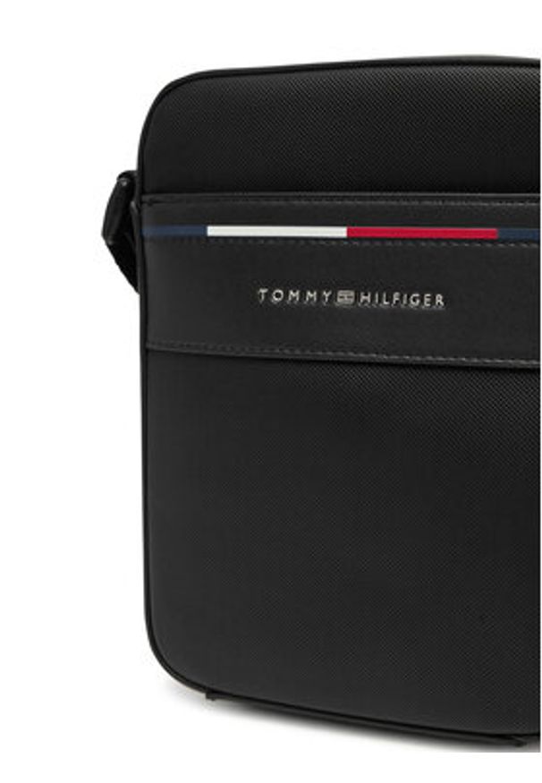 TOMMY HILFIGER - Tommy Hilfiger Saszetka Th Foundation Mini Reporter AM0AM13196 Czarny. Kolor: czarny. Materiał: skóra