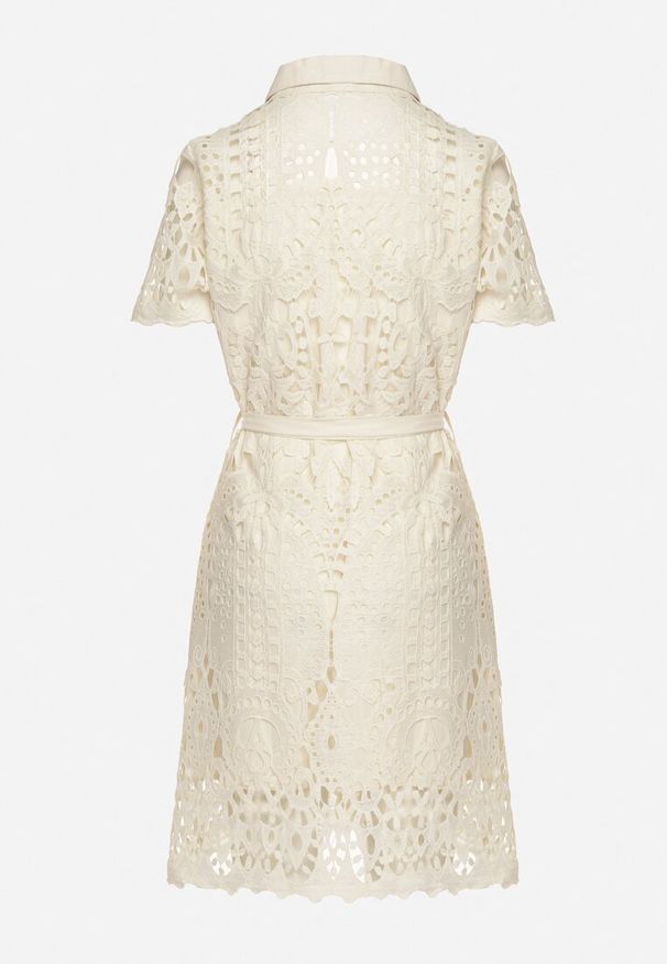 Born2be - Beżowa Koszulowa Sukienka z Koronkowej Tkaniny z Materiałowym Paskiem Noraly. Kolor: beżowy. Materiał: tkanina, materiał, koronka. Sezon: wiosna, lato. Typ sukienki: koszulowe. Długość: midi