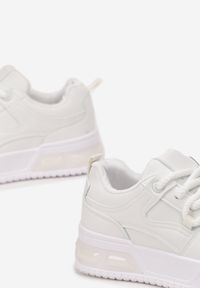 Born2be - Białe Sznurowane Sneakersy na Grubej Podeszwie z Ekoskóry z Przeszyciami Malacia. Kolor: biały #4