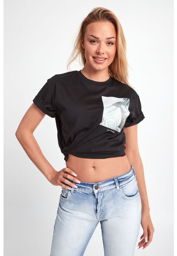 Emporio Armani - T-SHIRT EMPORIO ARMANI. Okazja: na co dzień. Materiał: bawełna. Długość rękawa: krótki rękaw. Długość: krótkie. Wzór: nadruk. Styl: casual