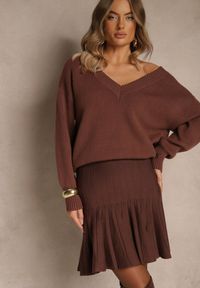 Renee - Brązowa Spódnica z Wiskozą o Rozkloszowanym Kroju High Waist Calatiela. Okazja: na co dzień. Stan: podwyższony. Kolor: brązowy. Materiał: wiskoza. Sezon: lato, wiosna. Styl: elegancki, casual #4