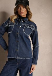 Renee - Granatowa Jeansowa Kurtka z Bawełny z Rozprutymi Elementami i Ćwiekami Trudilla. Kolor: niebieski. Materiał: bawełna, jeans