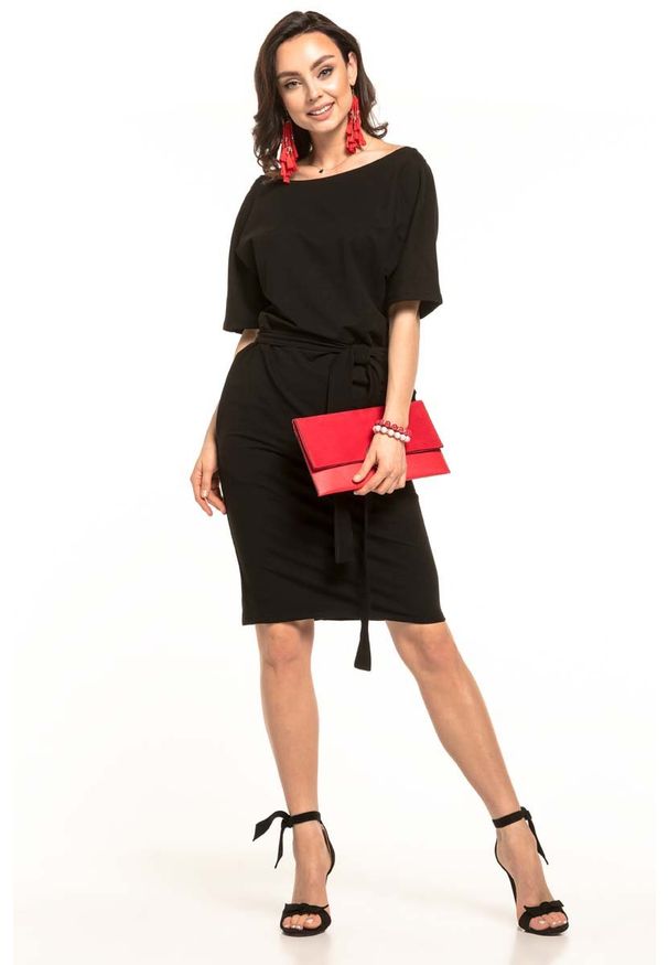 Tessita - Czarna Dzianinowa Sukienka z Kimonowym Krótkim Rękawem. Kolor: czarny. Materiał: dzianina. Długość rękawa: krótki rękaw