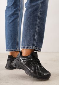 Renee - Czarne Sneakersy Dad Shoes z Siateczkową Cholewką na Piankowej Podeszwie Anotea. Zapięcie: sznurówki. Kolor: czarny. Materiał: jeans. Szerokość cholewki: normalna. Sezon: lato #8