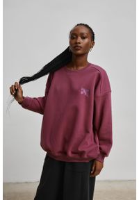 Marsala - Bluza damska o kroju regular fit w kolorze SMOKE PLUM - OZZY. Kolor: fioletowy. Materiał: bawełna, dzianina, poliester. Wzór: gładki, haft #1