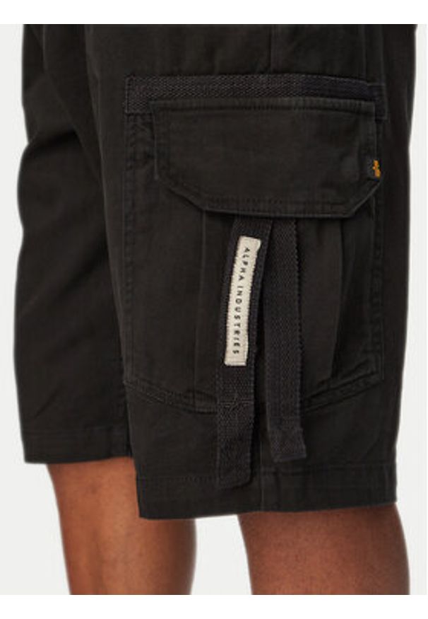 Alpha Industries Szorty materiałowe 266256 Czarny Regular Fit. Kolor: czarny. Materiał: bawełna