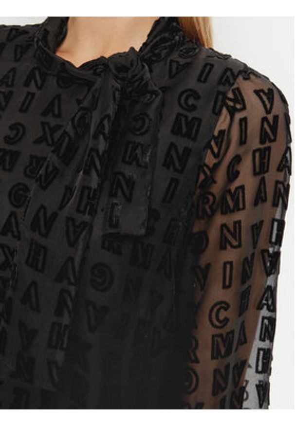 Armani Exchange Sukienka codzienna 6DYA52 YN1ZZ 1200 Czarny Regular Fit. Okazja: na co dzień. Kolor: czarny. Materiał: syntetyk, wiskoza. Typ sukienki: proste. Styl: casual