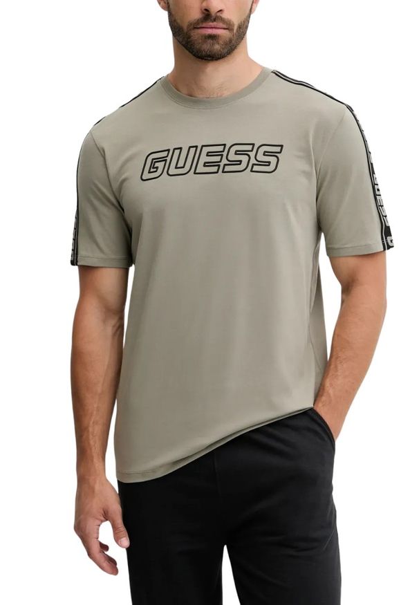 Guess - GUESS Zielony męski t-shirt z lampasami na krótki rękaw Arlo, Rozmiar M. Okazja: na co dzień. Kolor: zielony. Długość rękawa: krótki rękaw. Długość: krótkie. Styl: elegancki, casual, sportowy