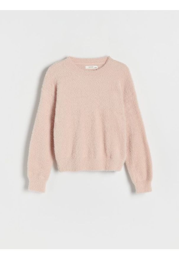 Reserved - Sweter z dzianiny z długim włosem - brudny róż. Kolor: różowy. Materiał: dzianina. Długość: długie