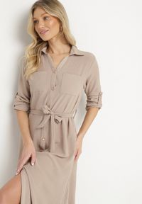 Born2be - Ciemnobeżowa Koszulowa Sukienka z Materiałowym Paskiem Vivinara. Okazja: na imprezę, na co dzień. Kolor: beżowy. Materiał: materiał. Typ sukienki: koszulowe. Styl: elegancki, casual #2