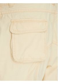 Alpha Industries Szorty jeansowe Canvas Acid 156259 Biały Regular Fit. Kolor: biały. Materiał: bawełna