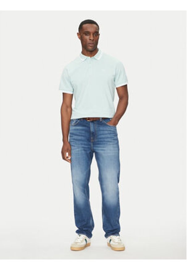 Guess Polo M2GP34 KARS0 Zielony Regular Fit. Typ kołnierza: polo. Kolor: zielony. Materiał: syntetyk