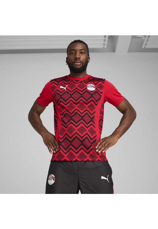 Puma - Męska koszulka przedmeczowa Egipt PUMA Red Black. Kolor: czerwony, wielokolorowy, czarny. Sport: piłka nożna