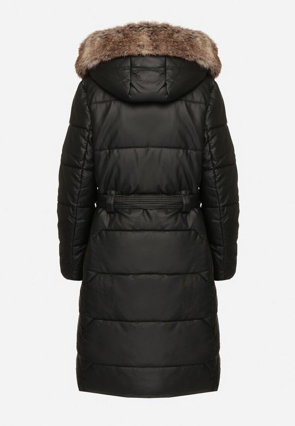 Born2be - Czarno-Brązowa Pikowana Kurtka z Odpinanym Kapturem z Futerkiem Innalisse. Okazja: na co dzień, do pracy, na spotkanie biznesowe. Kolor: czarny. Materiał: futro. Długość rękawa: długi rękaw. Długość: długie. Styl: biznesowy, casual, elegancki