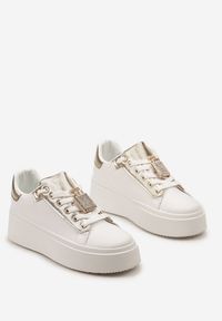 Born2be - Biało-Złote Sneakersy Moraga. Zapięcie: sznurówki. Kolor: biały. Wzór: gładki. Obcas: na platformie #2