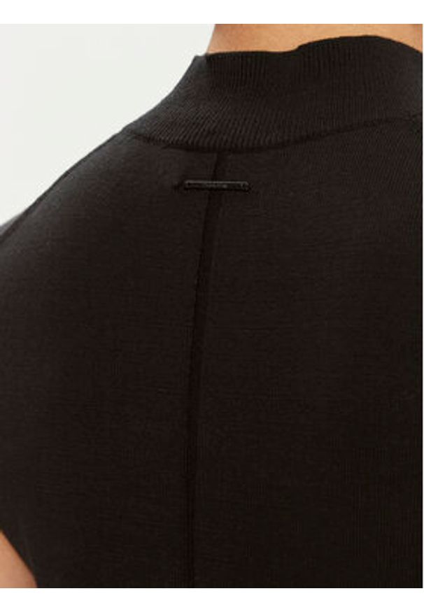 Calvin Klein Golf K20K207568 Czarny Slim Fit. Typ kołnierza: golf. Kolor: czarny. Materiał: bawełna