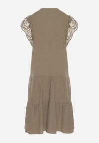 Born2be - Zielona Sukienka z Haftami w Stylu Boho z Bawełny Evitel. Kolor: zielony. Materiał: bawełna. Długość rękawa: krótki rękaw. Wzór: haft. Sezon: lato. Styl: boho #6