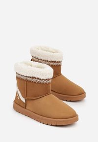 Born2be - Brązowe Wsuwane Śniegowce Zdobione Futrem i Haftem Mevittia. Okazja: na co dzień. Zapięcie: bez zapięcia. Kolor: brązowy. Materiał: futro. Wzór: haft, aplikacja. Sezon: zima. Styl: casual, elegancki #6