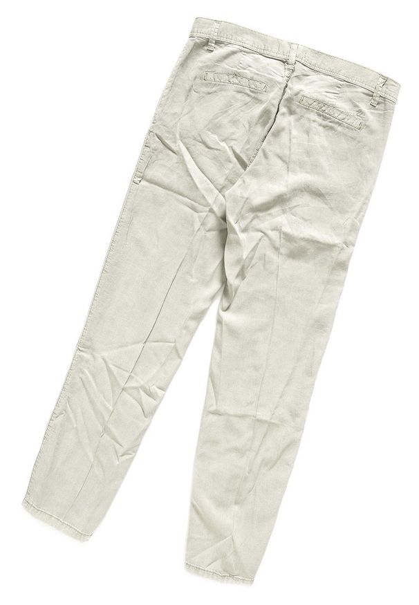 Wrangler - SPODNIE WRANGLER DAMSKIE CHINO FADED KHAKI W27LPG028. Kolor: brązowy. Materiał: len. Długość: do kostek. Sezon: lato. Styl: elegancki