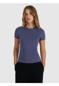 4f - 4F T-shirt z prążkowanej dzianiny z modalem damski - granatowy S. Okazja: na co dzień. Kolor: niebieski. Materiał: prążkowany, dzianina. Wzór: prążki. Styl: klasyczny, sportowy, casual