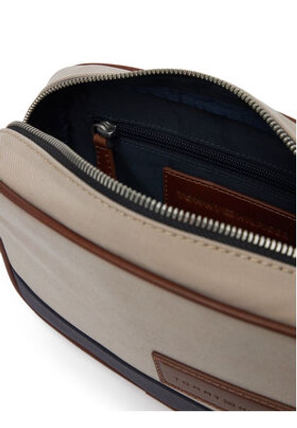 TOMMY HILFIGER - Tommy Hilfiger Saszetka Th Casual Camera Bag AM0AM13366 Beżowy. Kolor: beżowy. Materiał: skóra