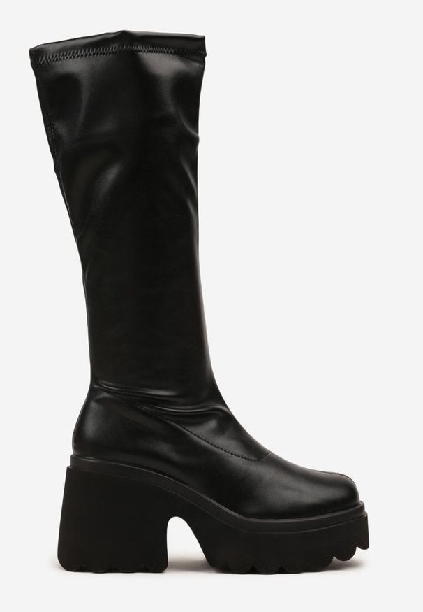 Renee - Czarne Kozaki Vices w Stylu Grunge z Dopasowaną Cholewką Platformą i Słupkiem Falemira. Kolor: czarny. Materiał: futro. Szerokość cholewki: normalna. Obcas: na platformie. Styl: elegancki