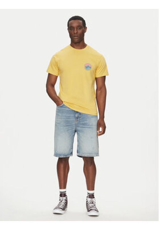 Billabong T-Shirt Brightness Ss EBYZT00306 Żółty Regular Fit. Kolor: żółty. Materiał: bawełna