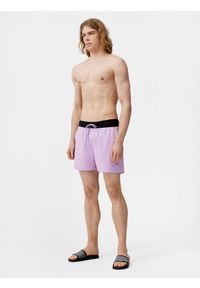 4f - Spodenki plażowe boardshorty męskie. Kolor: fioletowy. Materiał: tkanina, włókno, elastan #1