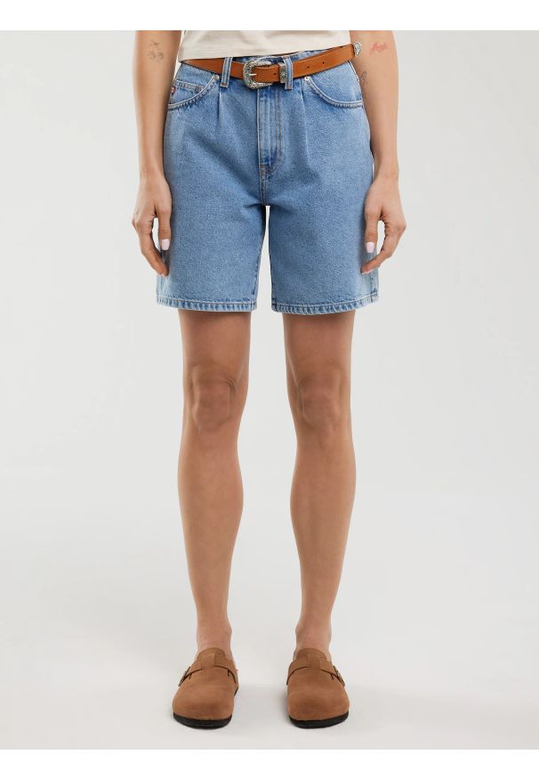 Big-Star - Szorty damskie jeansowe niebieskie Satoko 288. Okazja: na co dzień. Kolor: niebieski. Materiał: jeans. Sezon: lato. Styl: wakacyjny, casual