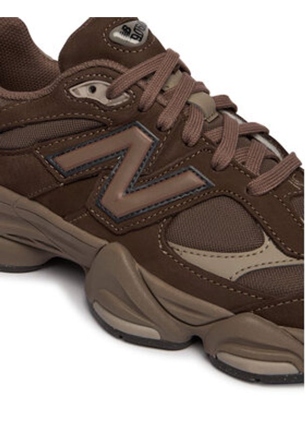 New Balance Sneakersy U9060493 Brązowy. Kolor: brązowy. Materiał: zamsz, skóra