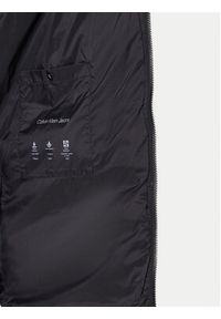 Calvin Klein Jeans Płaszcz zimowy LV04RD518G Czarny Regular Fit. Kolor: czarny. Materiał: syntetyk. Sezon: zima